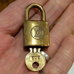 Louis Vuitton Vintage Lock Number 205
